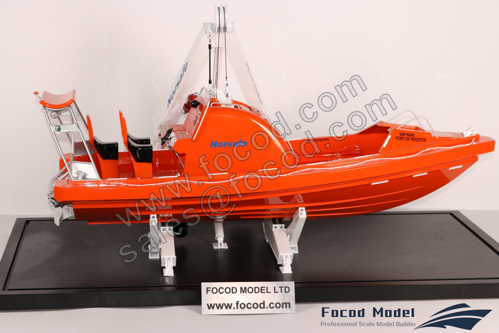 custom made model of fast rescue boat with davit